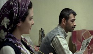 Ayak_Altinda_05