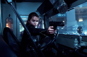 Terminator_Genisys_04