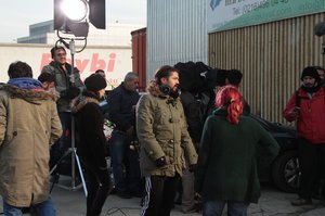 Yola_Geldik_Komedi_Mafya_02