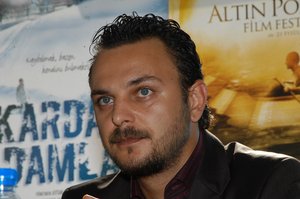 Kardan_Adamlar_12