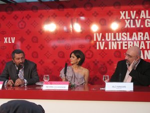 Dilberin_Sekiz_Gunu_06