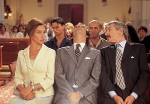 Hayati_Yasanir_Kilan_Seyler_01