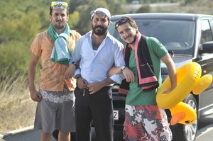 Muro_Nalet_Olsun_Icimdeki_Insan_Sevgisine_13