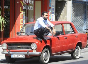 Muro_Nalet_Olsun_Icimdeki_Insan_Sevgisine_15