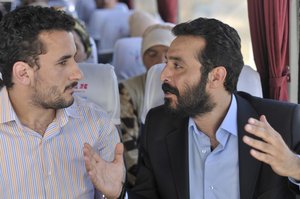 Muro_Nalet_Olsun_Icimdeki_Insan_Sevgisine_17