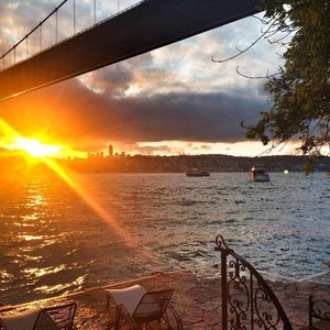 Istanbul_Kirmizisi_01