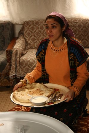 Zuhal_Topal_01