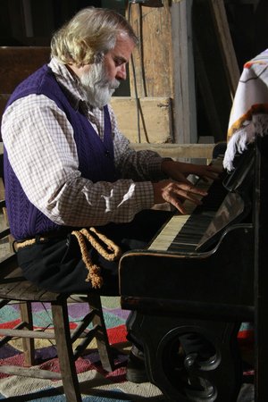 Tarik_Akan_14