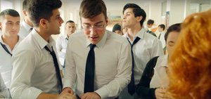 Enes_Batur_Hayalmi_Gercekmi_02