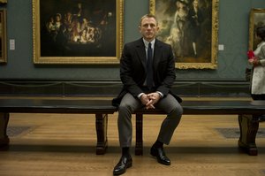 Skyfall_007_04