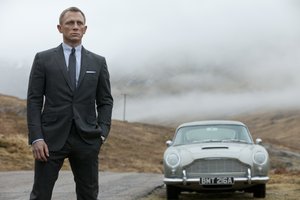 Skyfall_007_19