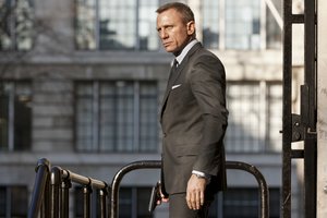 Skyfall_007_18