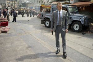 Skyfall_007_30