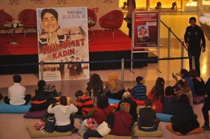 Hukumet_Kadin_41